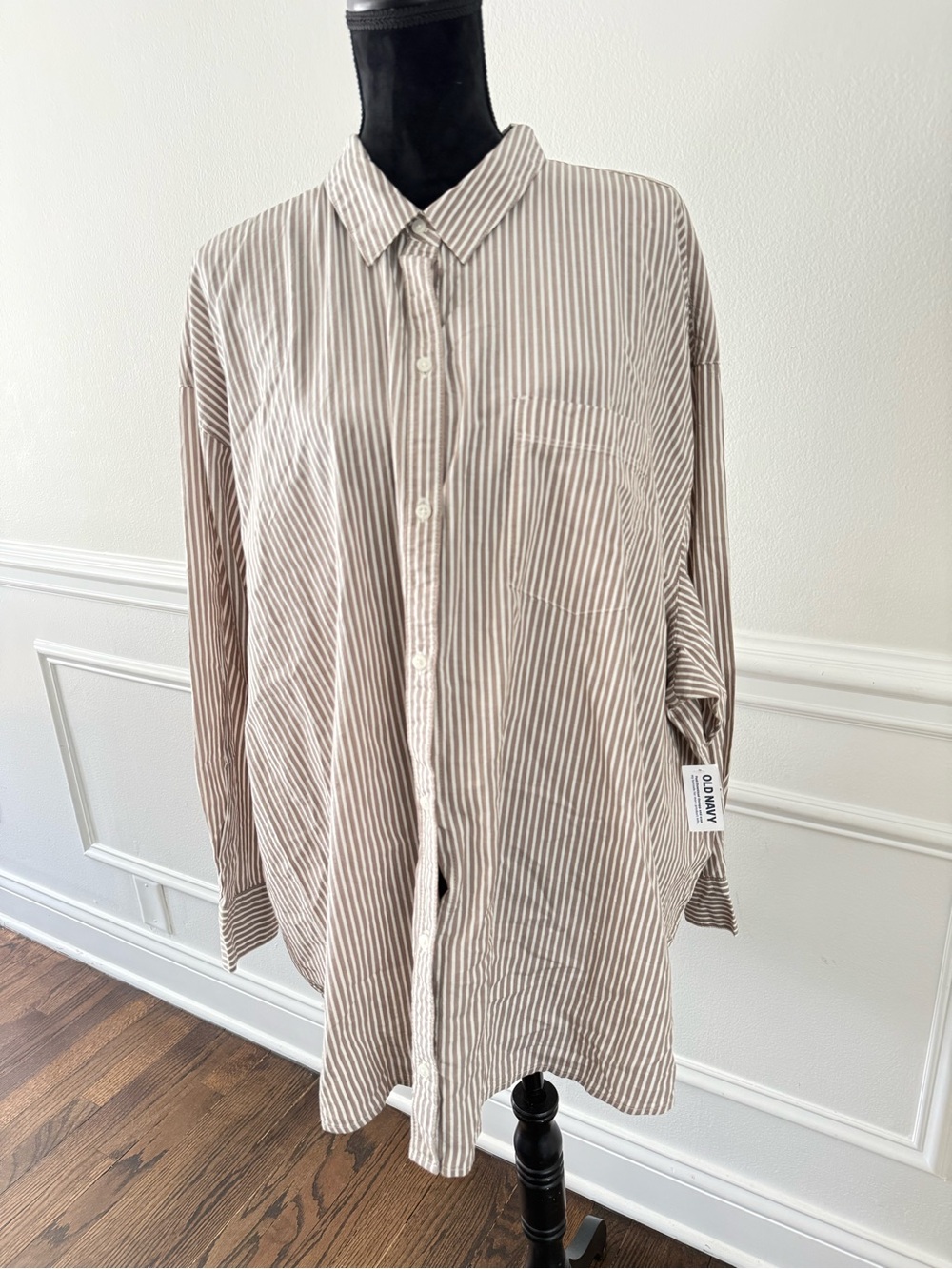 Old Navy Striped Beige Long-Sleeve Button-Up Shirt